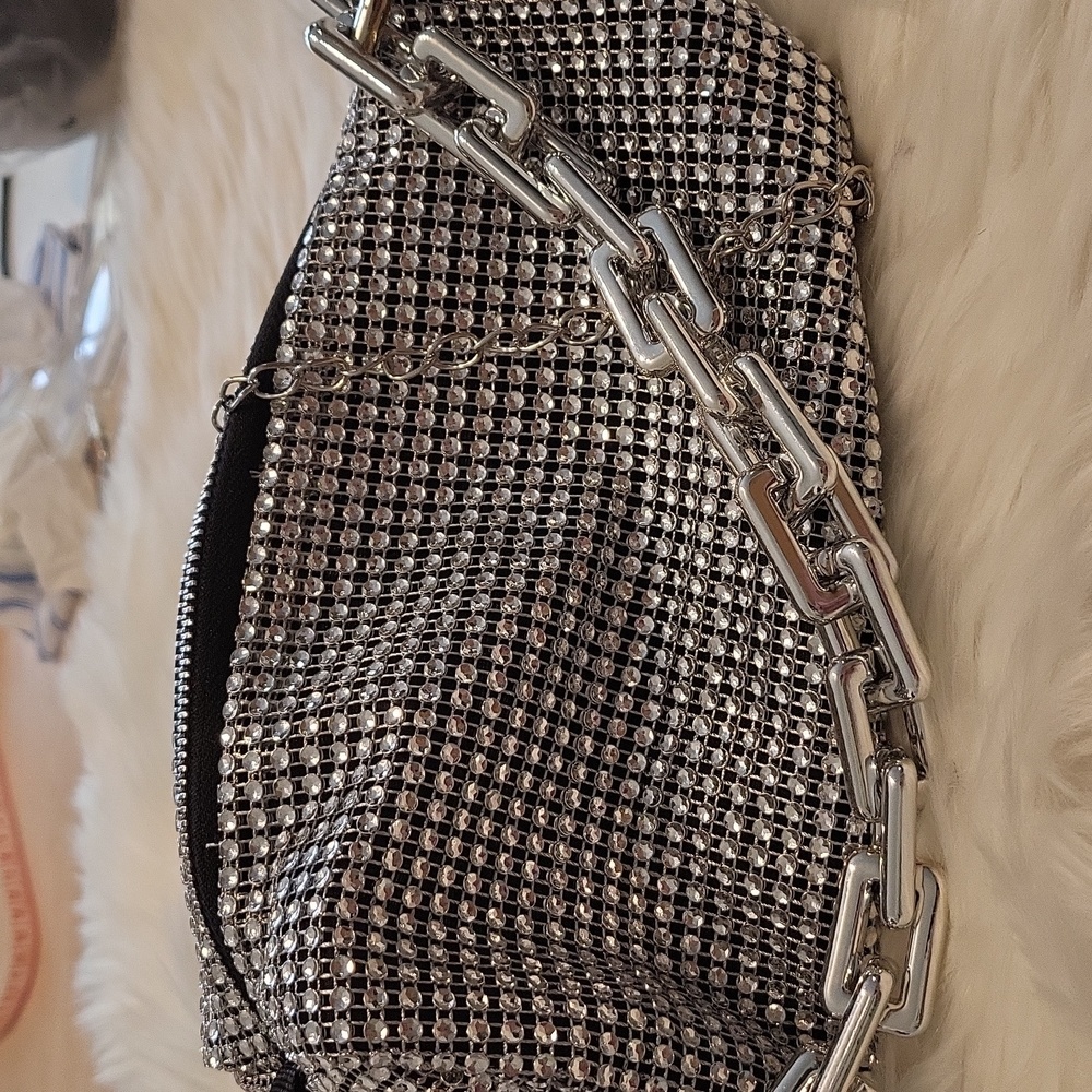 Temu soft sequence evening bag. - Picture 9 of 10